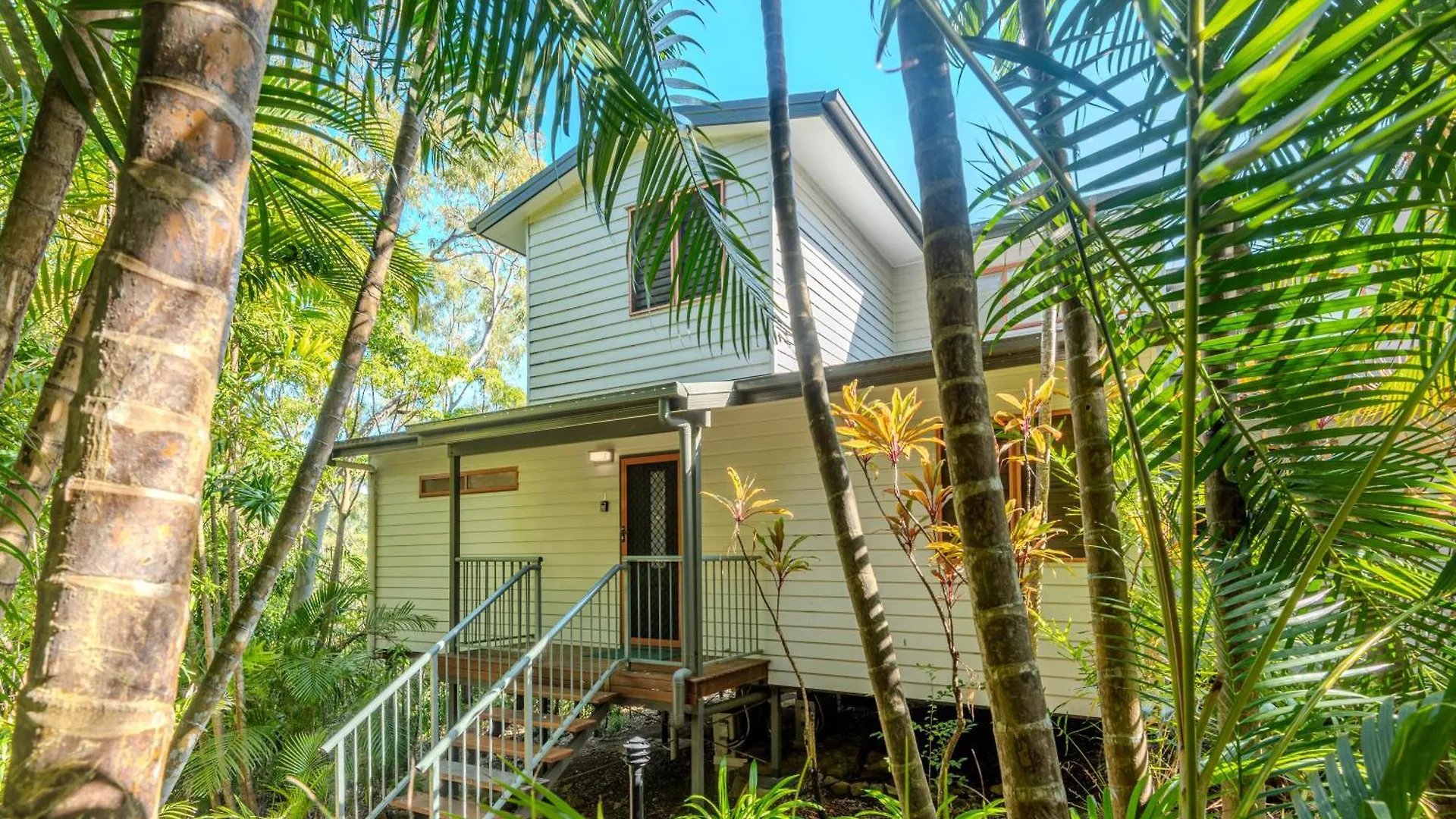 Heliconia 1 Hamilton Island 3 Bedroom Ocean Views With Golf Buggy Australië