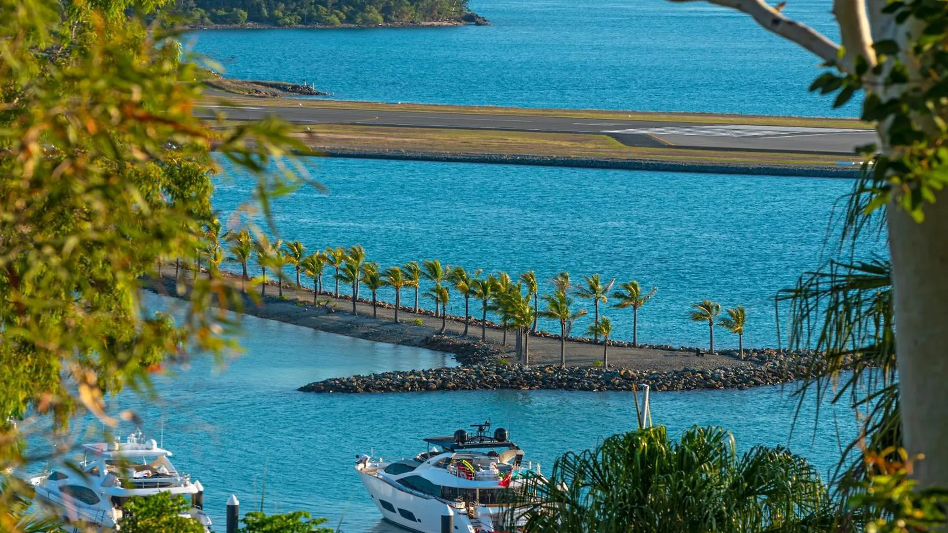 Heliconia 1 Hamilton Island 3 Bedroom Ocean Views With Golf Buggy Australien