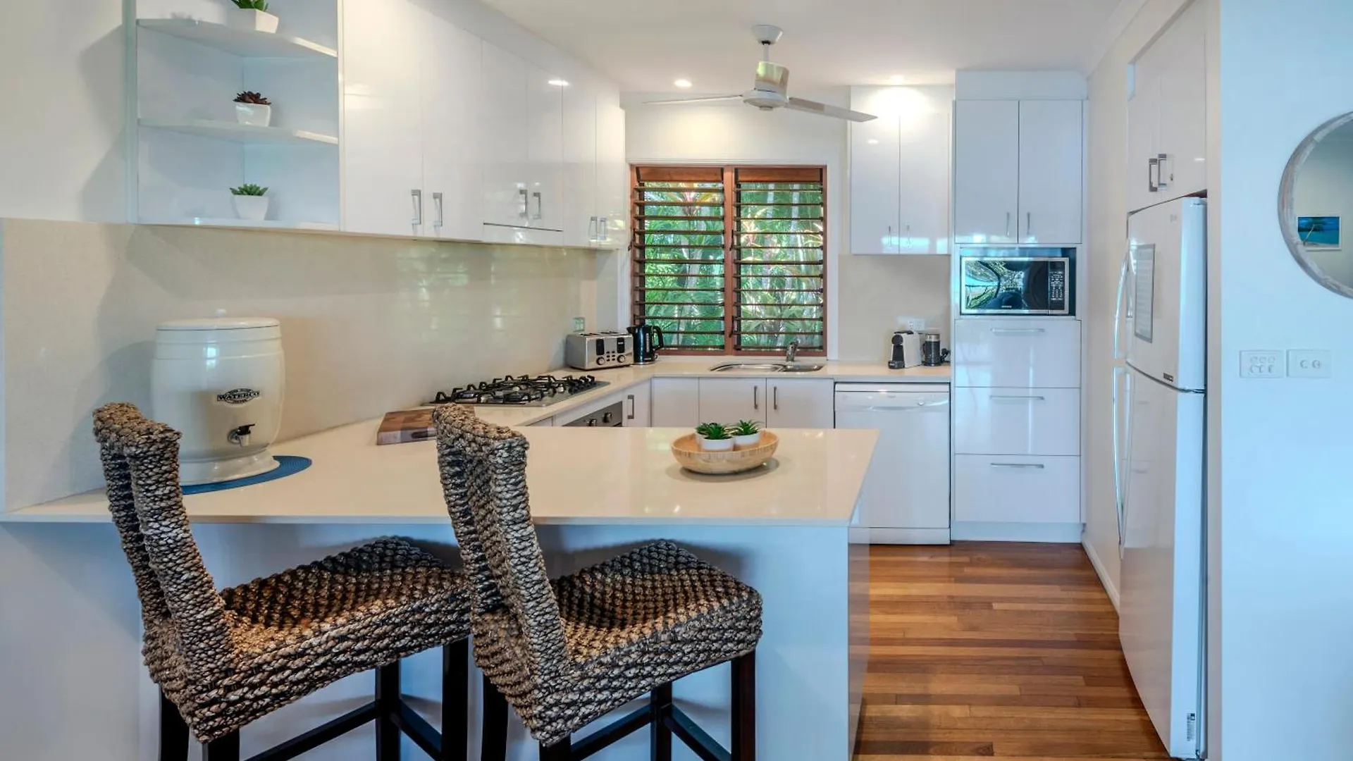 Heliconia 1 Hamilton Island 3 Bedroom Ocean Views With Golf Buggy Australien